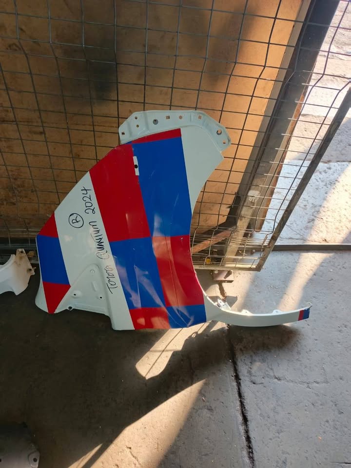 Toyota quantum right fender 2024 - Private Seller Toyota quantum right fender 2024 - Private Seller