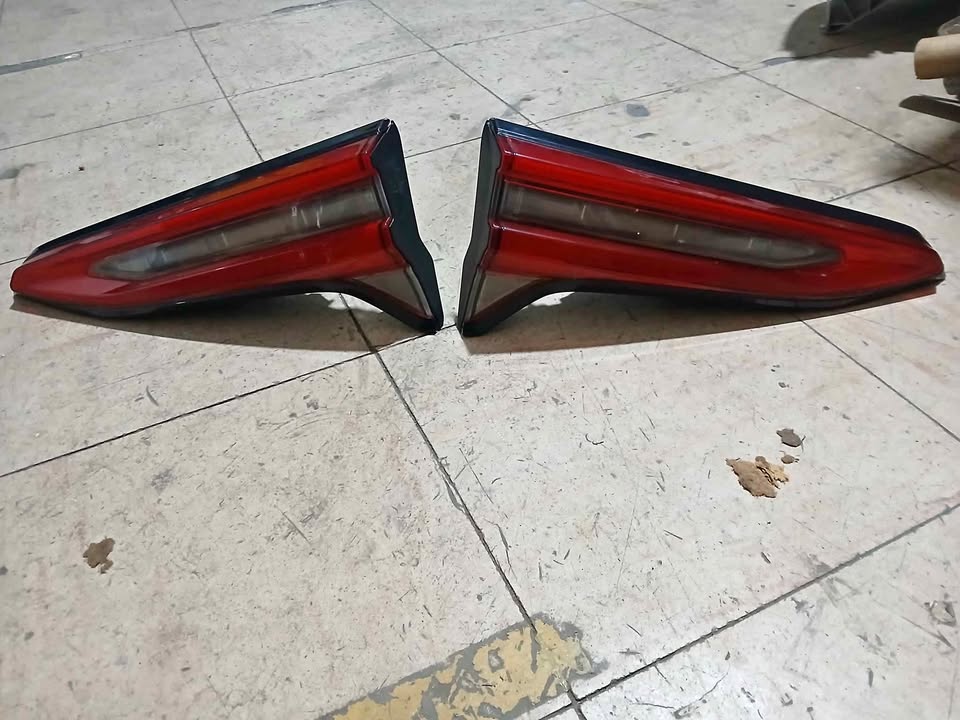 Toyota fortuner gd6 taillight - Private Seller Toyota fortuner gd6 taillight - Private Seller