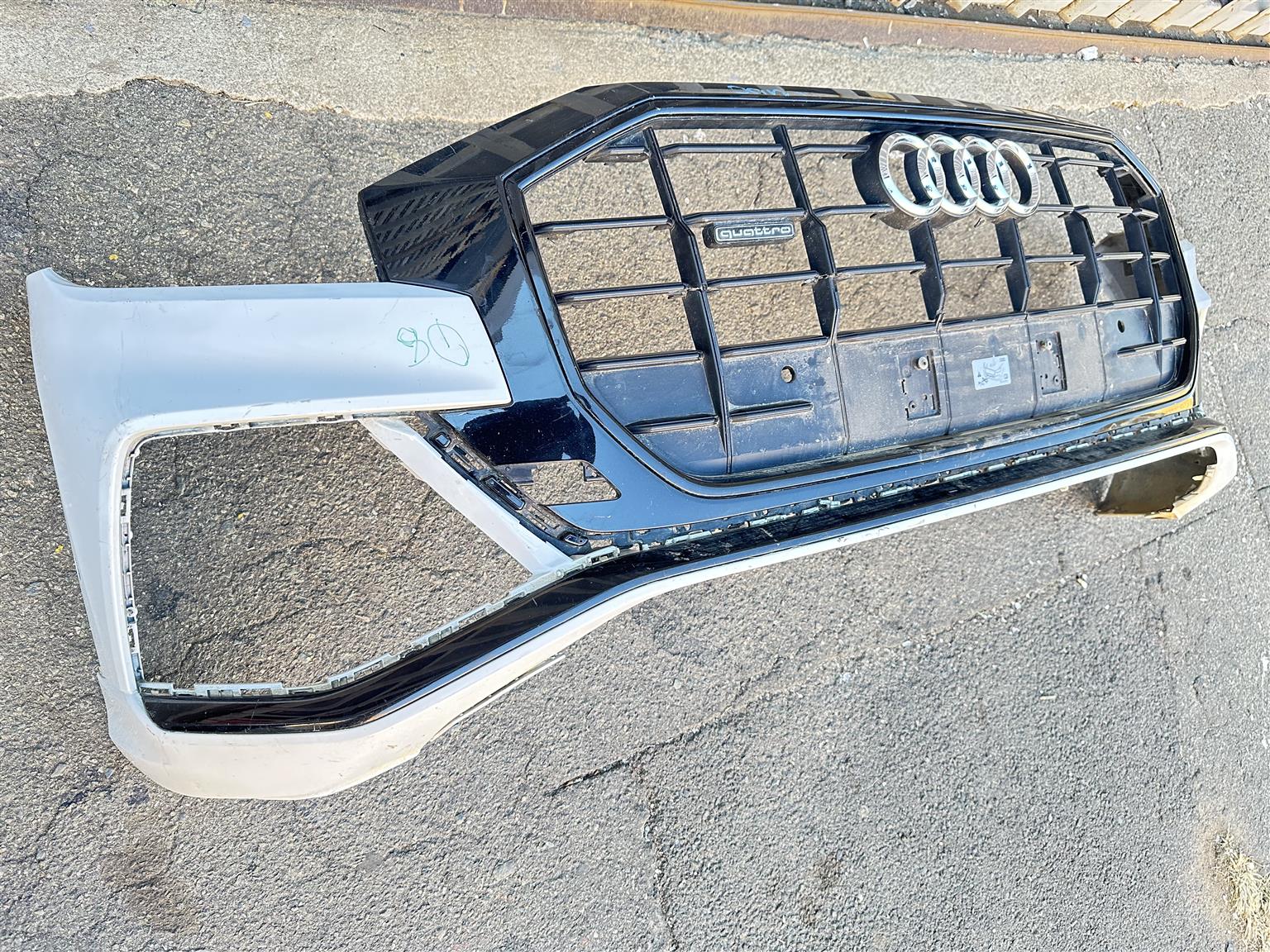 2022 Audi Q8 Front Bumper - Private Seller 2022 Audi Q8 Front Bumper - Private Seller