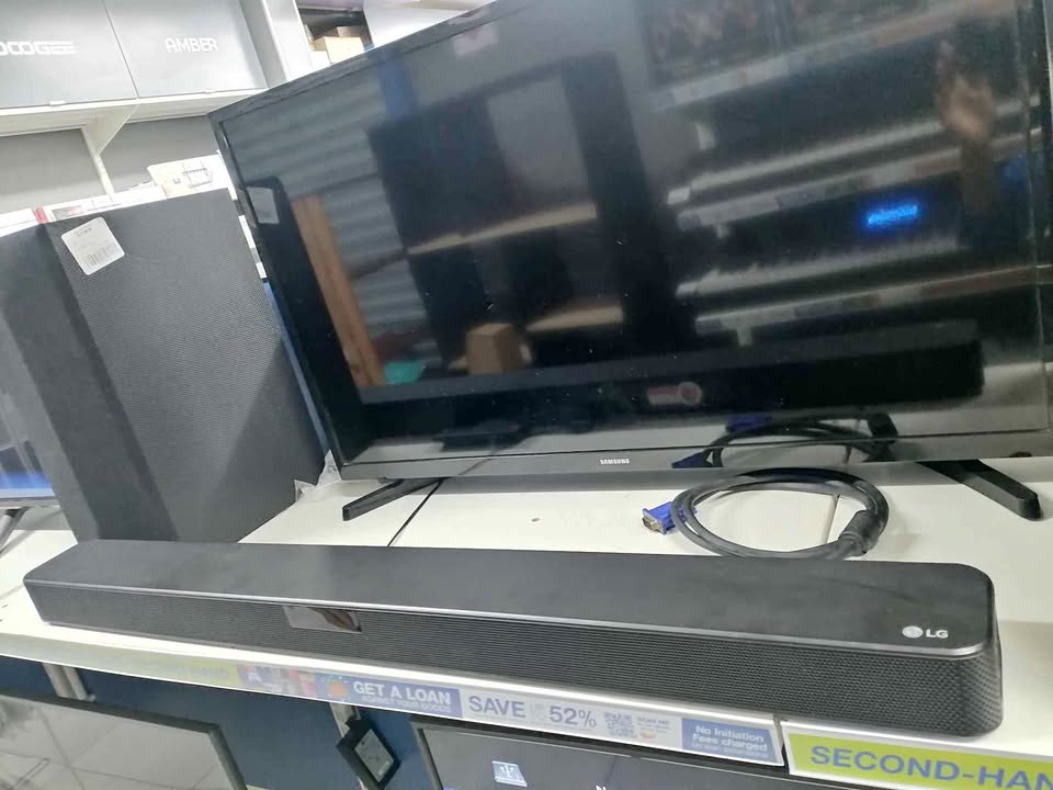 LG SN4 SOUNDBAR WITH SUB LG SN4 SOUNDBAR WITH SUB
