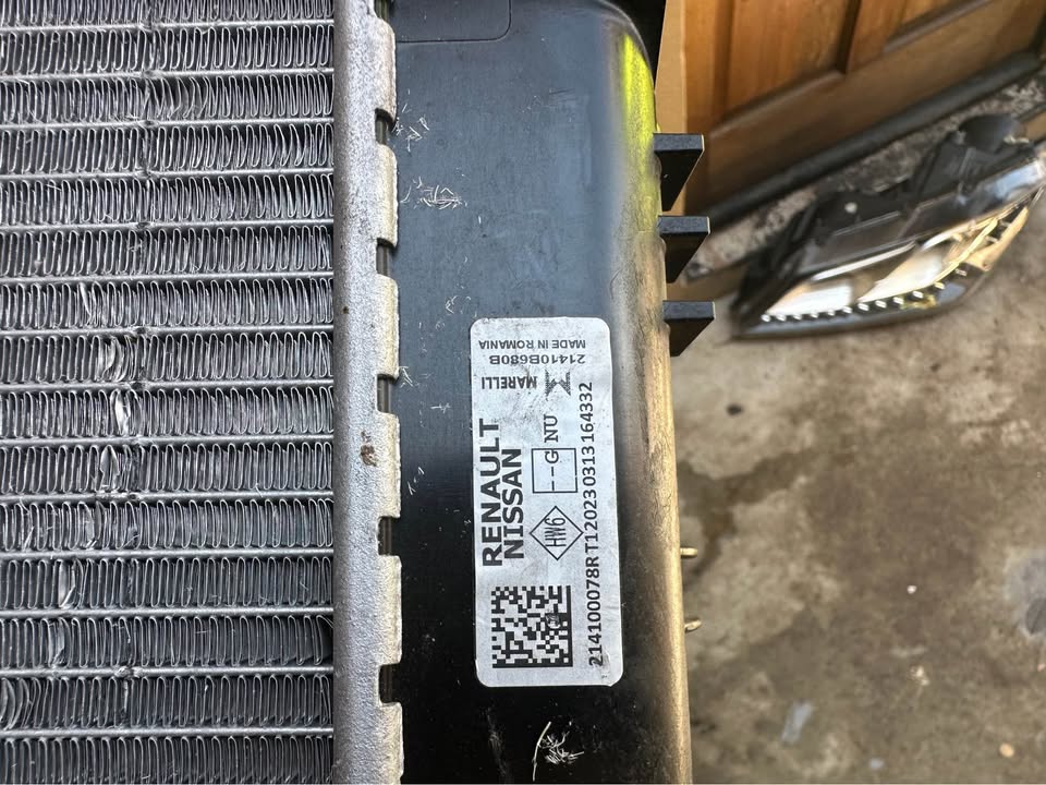 RADIATOR RENAULT CAPTUR CLIO IV DACIA DUSTER LOGAN SANDERO - Private Seller RADIATOR RENAULT CAPTUR CLIO IV DACIA DUSTER LOGAN SANDERO - Private Seller