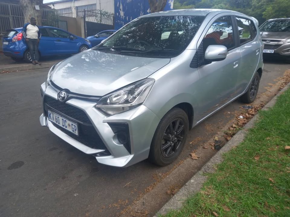 2022 TOYOTA AGYA 1.0 PETROL, MANUAL, Silver, 28000kms,