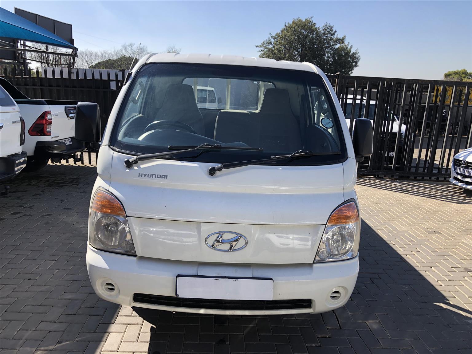 Used 2012 Hyundai H-100 Bakkie 2.6D tipper - Private Seller
