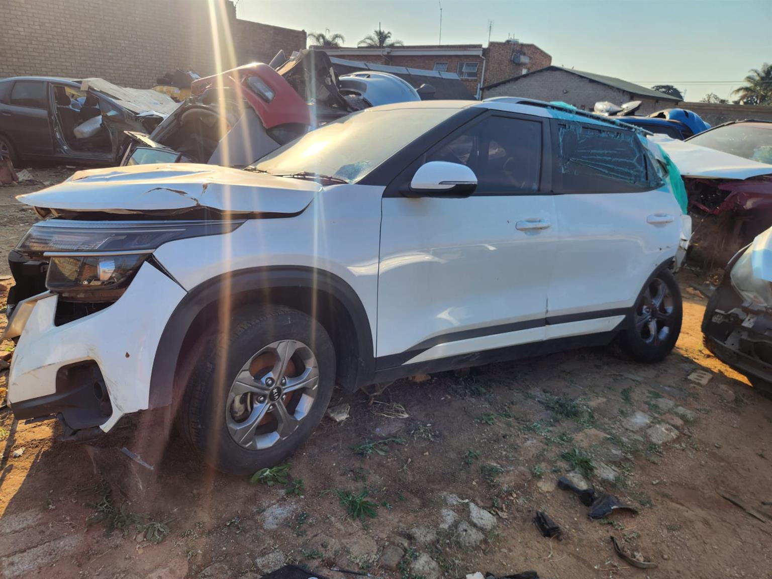 2020 Kia SelTos SUV Stripping