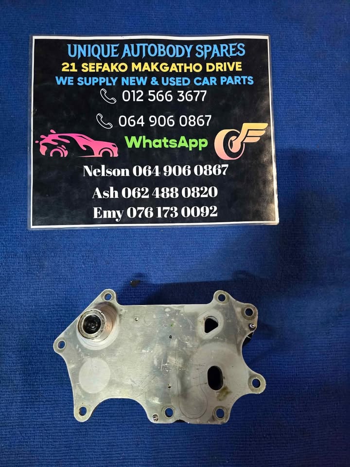 Land Rover Defender L663 Gearbox Transmission Oil Cooler - Private Seller Land Rover Defender L663 Gearbox Transmission Oil Cooler - Private Seller