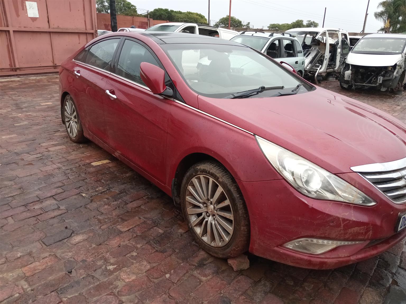 Hyundai Sonata 2.4 Gdi auto 2014 for stripping. - Private Seller Hyundai Sonata 2.4 Gdi auto 2014 for stripping. - Private Seller