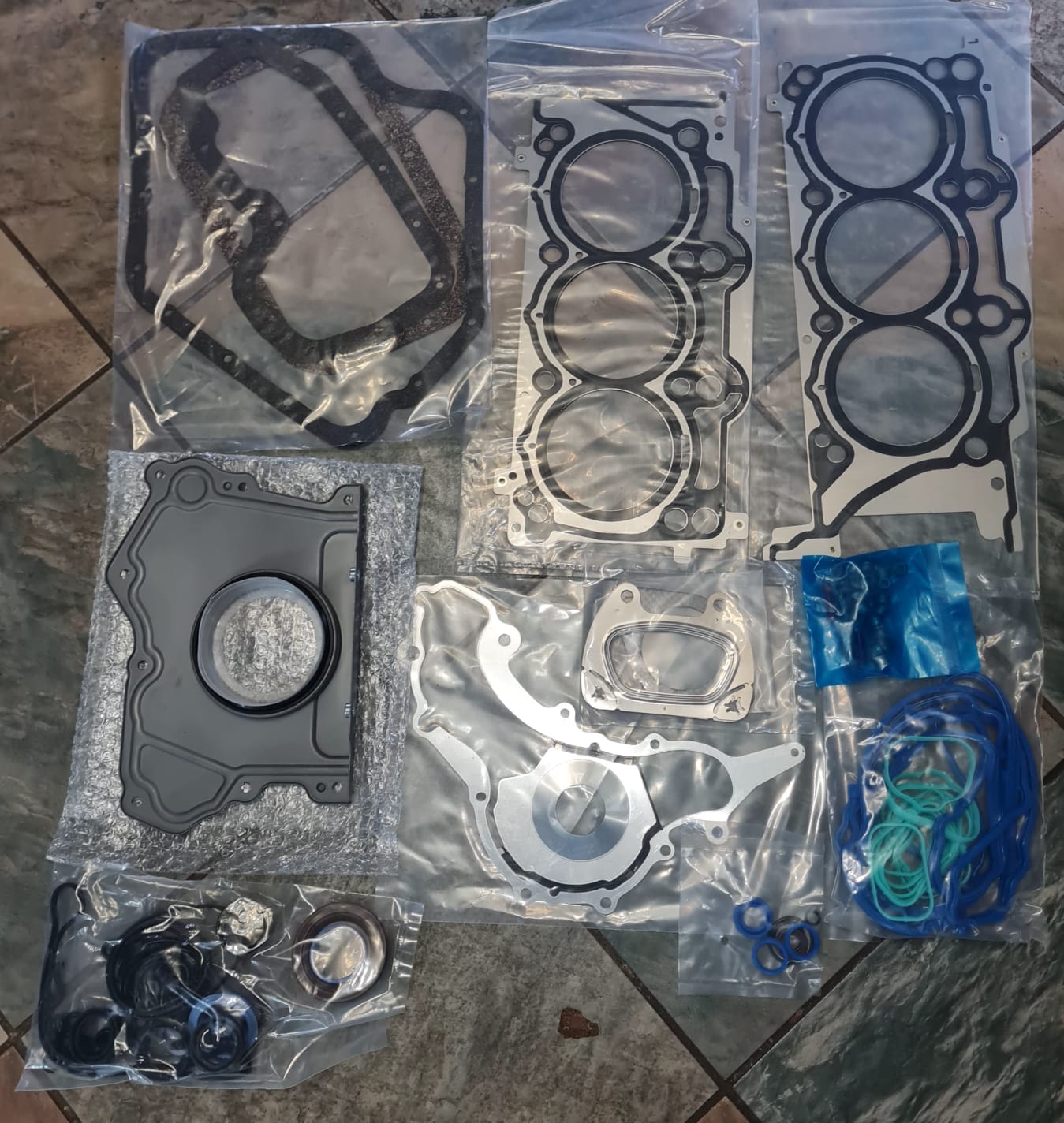 JEEP GASKET SETS - Private Seller JEEP GASKET SETS - Private Seller