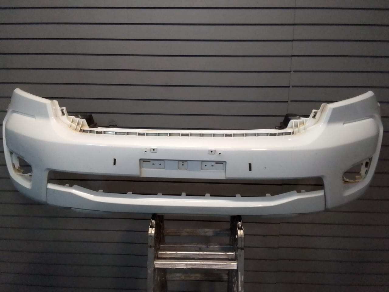 (2020-2022) FORD RANGER T8 FRONT BUMPER FOR SALE - Private Seller