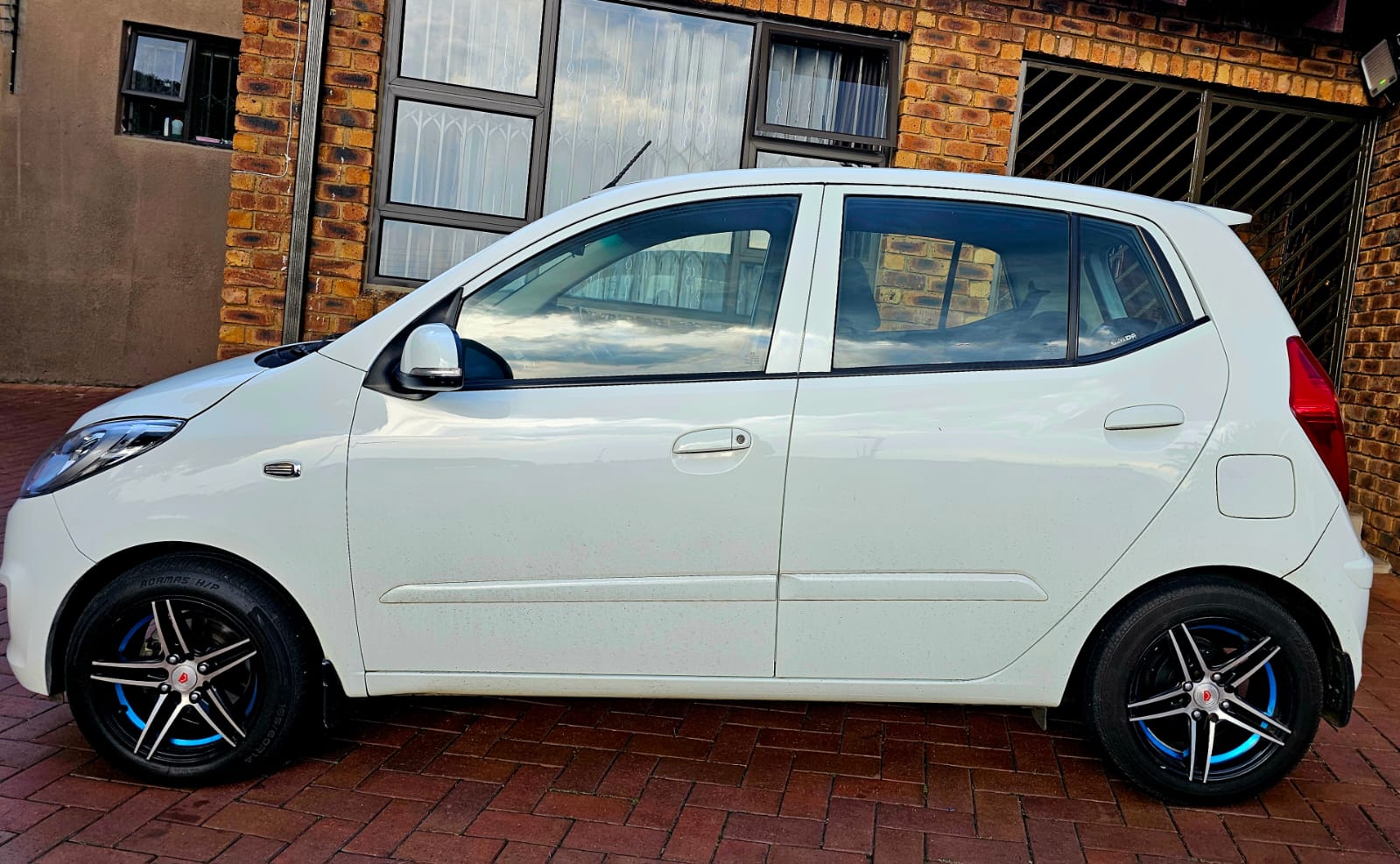 Used 2013 Hyundai i10 1.2 GLS - Private Seller