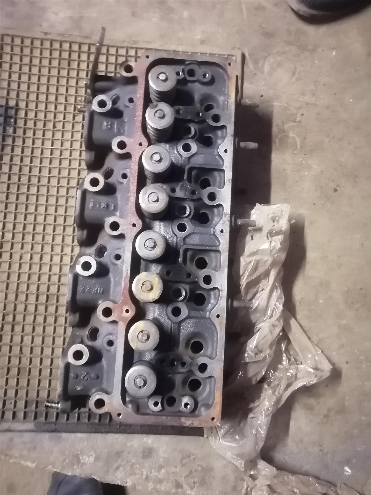 Nissan 2.7 cylinder head - Private Seller Nissan 2.7 cylinder head - Private Seller