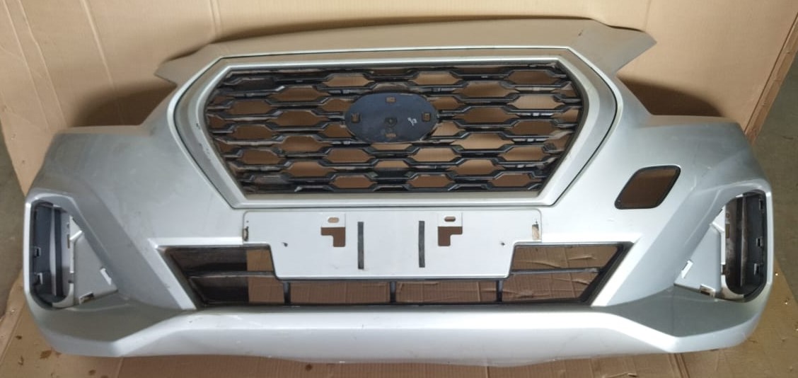 Datsun go front bumper with grill Datsun go front bumper with grill