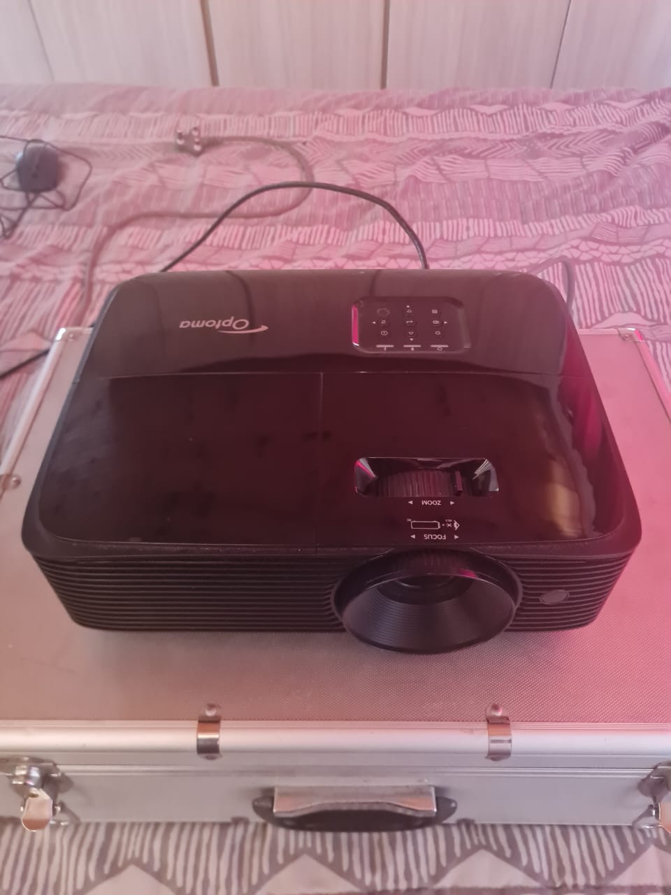 Optoma W335E DLP Projector – Excellent Condition – R4,900  Elevate your viewing Optoma W335E DLP Projector – Excellent Condition – R4,900  Elevate your viewing