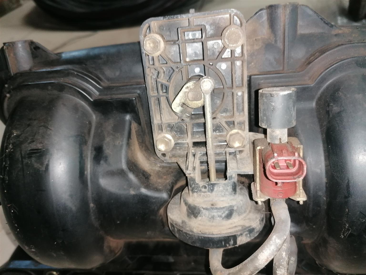 1G FE INTAKE MANIFOLD IS200 - Private Seller