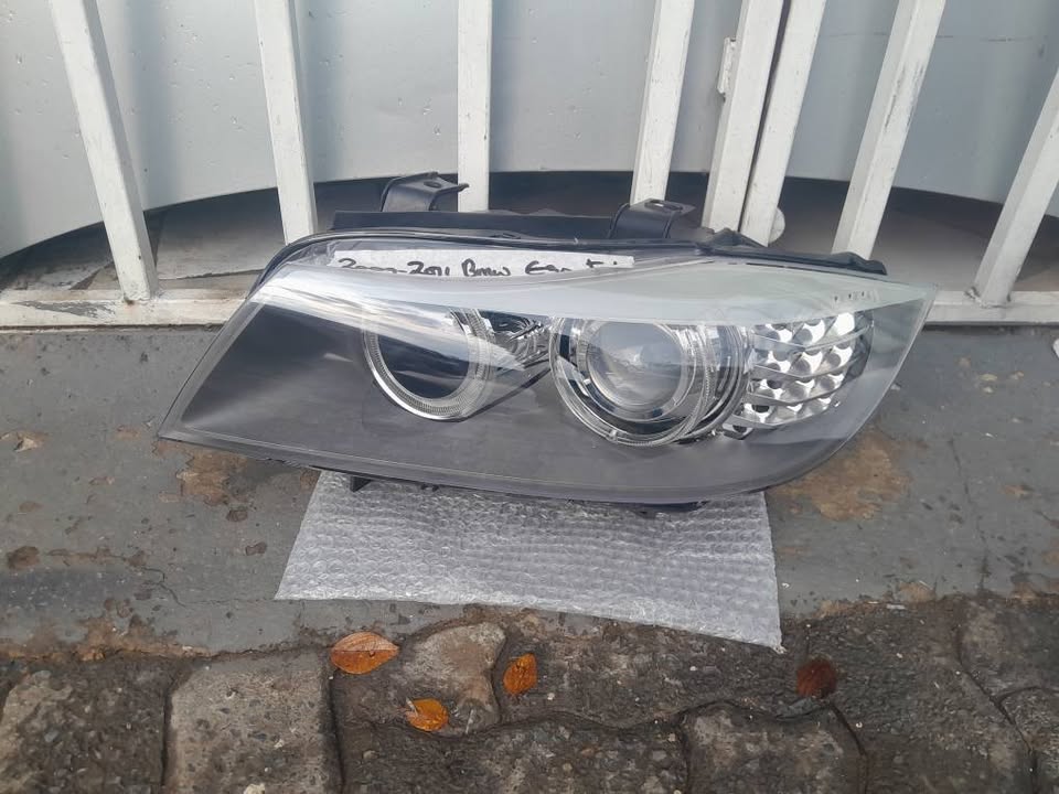 2009-2011 BMW E90 FACELIFT LEFT SIDE XENON HEADLIGHT FOR SALE