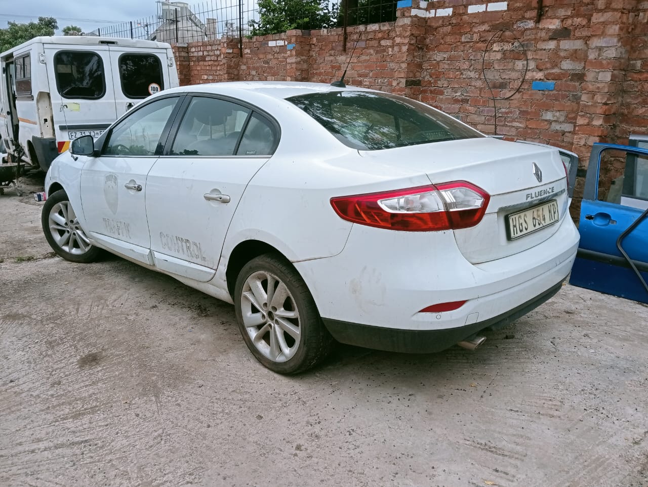 Renault Fluence 2013 2.0 M4RJ Manual Stripping for Spares - Quality Used Parts!! - Private Seller Renault Fluence 2013 2.0 M4RJ Manual Stripping for Spares - Quality Used Parts!! - Private Seller