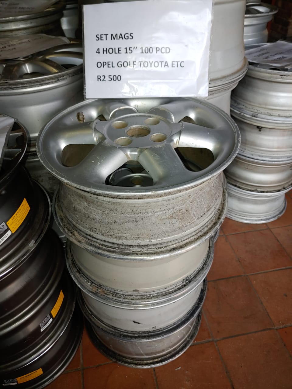 MAG SET 4 HOLE 15 100 PCD OPEL GOLF TOYOTA  FOR SALE MAG SET 4 HOLE 15 100 PCD OPEL GOLF TOYOTA  FOR SALE