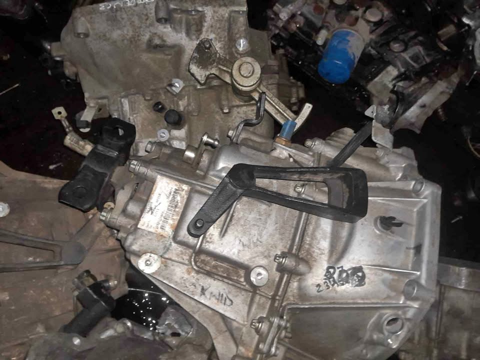 Renault kwid manual gearbox - Private Seller Renault kwid manual gearbox - Private Seller