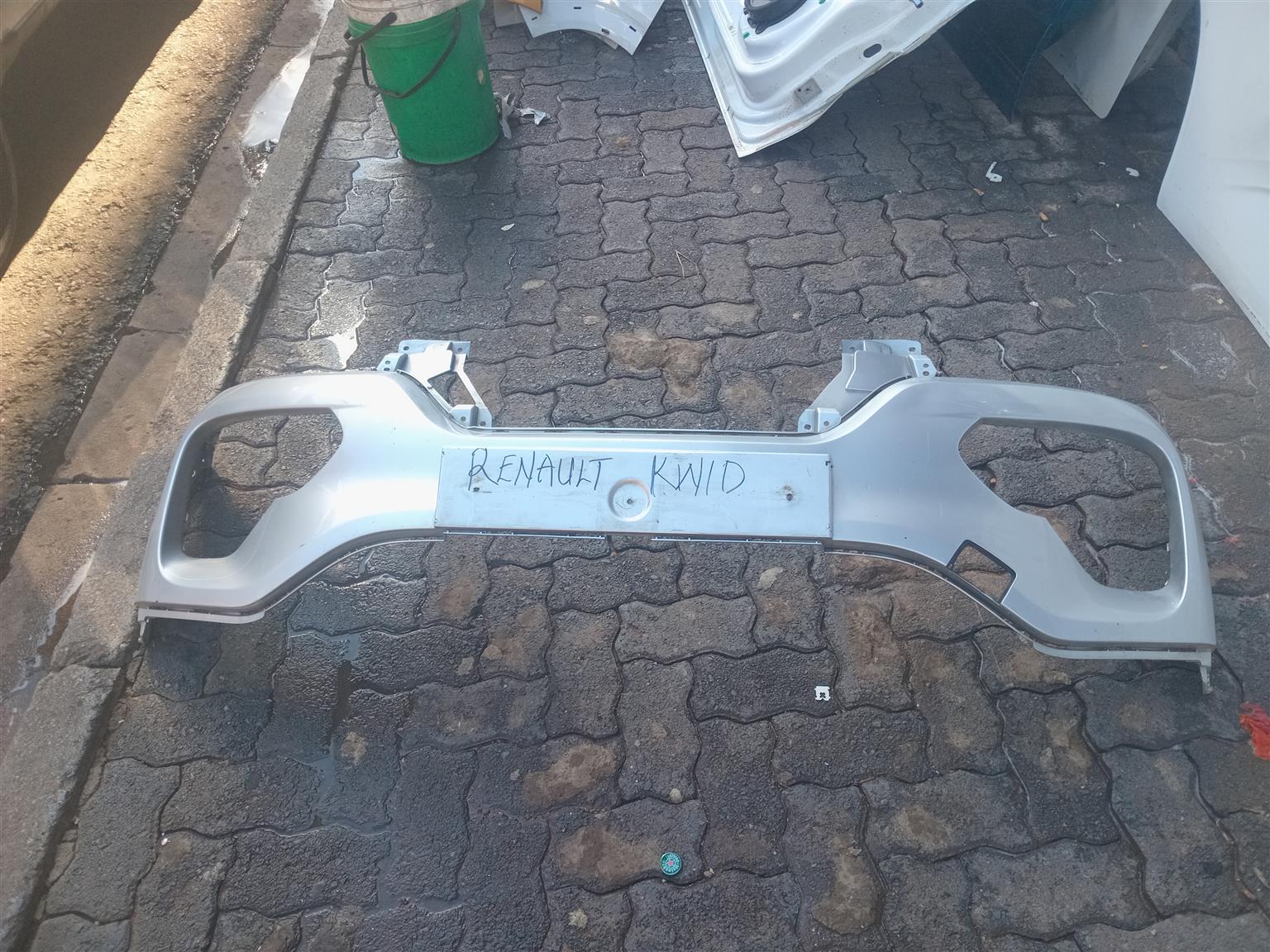 Renult Kwid Bumper - Private Seller Renult Kwid Bumper - Private Seller