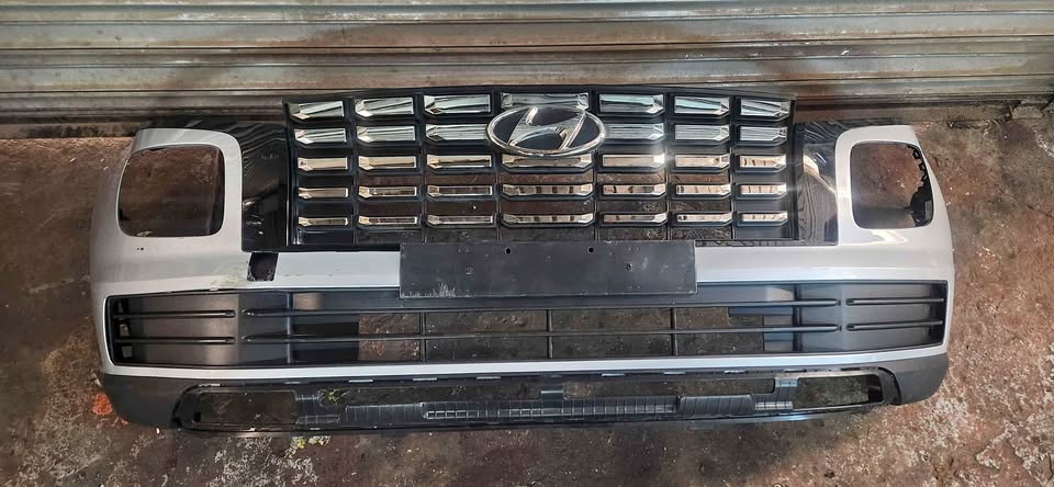 Hyundai venue complete bumper super clean - Private Seller Hyundai venue complete bumper super clean - Private Seller