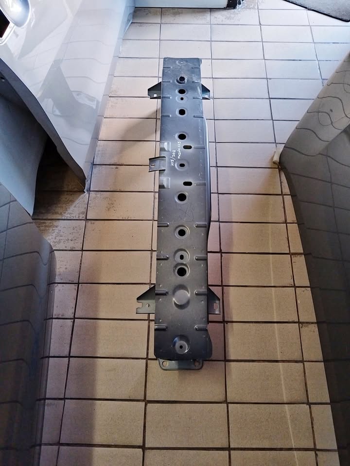 2015 MAZDA CX5 FRONT STIFFENER SUPER CLEAN FOR SALE - Private Seller 2015 MAZDA CX5 FRONT STIFFENER SUPER CLEAN FOR SALE - Private Seller