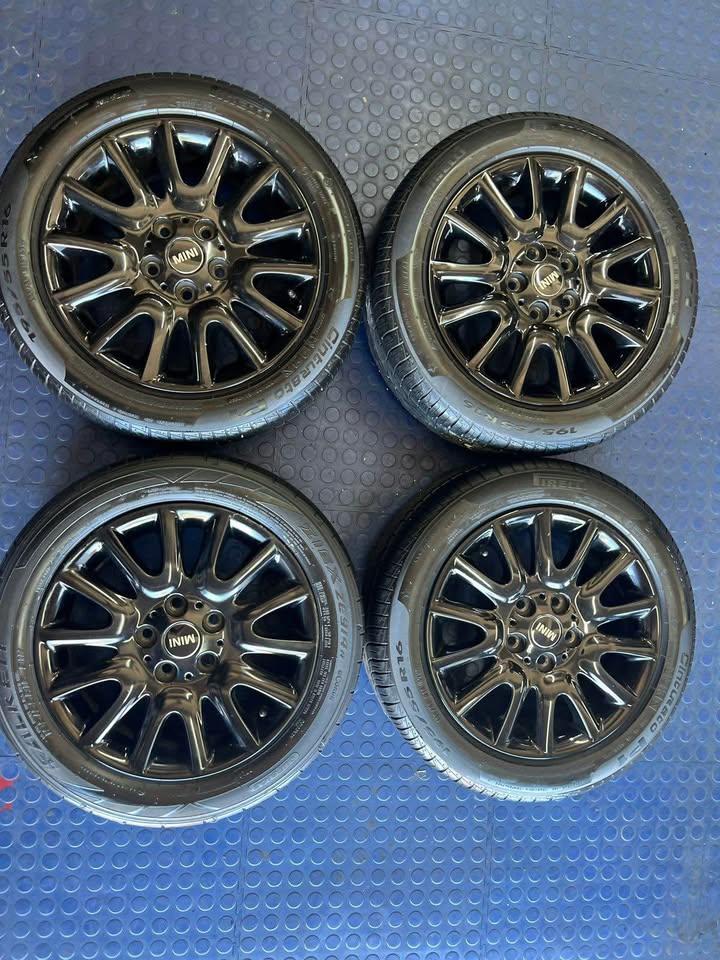 16 inch Mini Cooper Original Rim Set - Private Seller