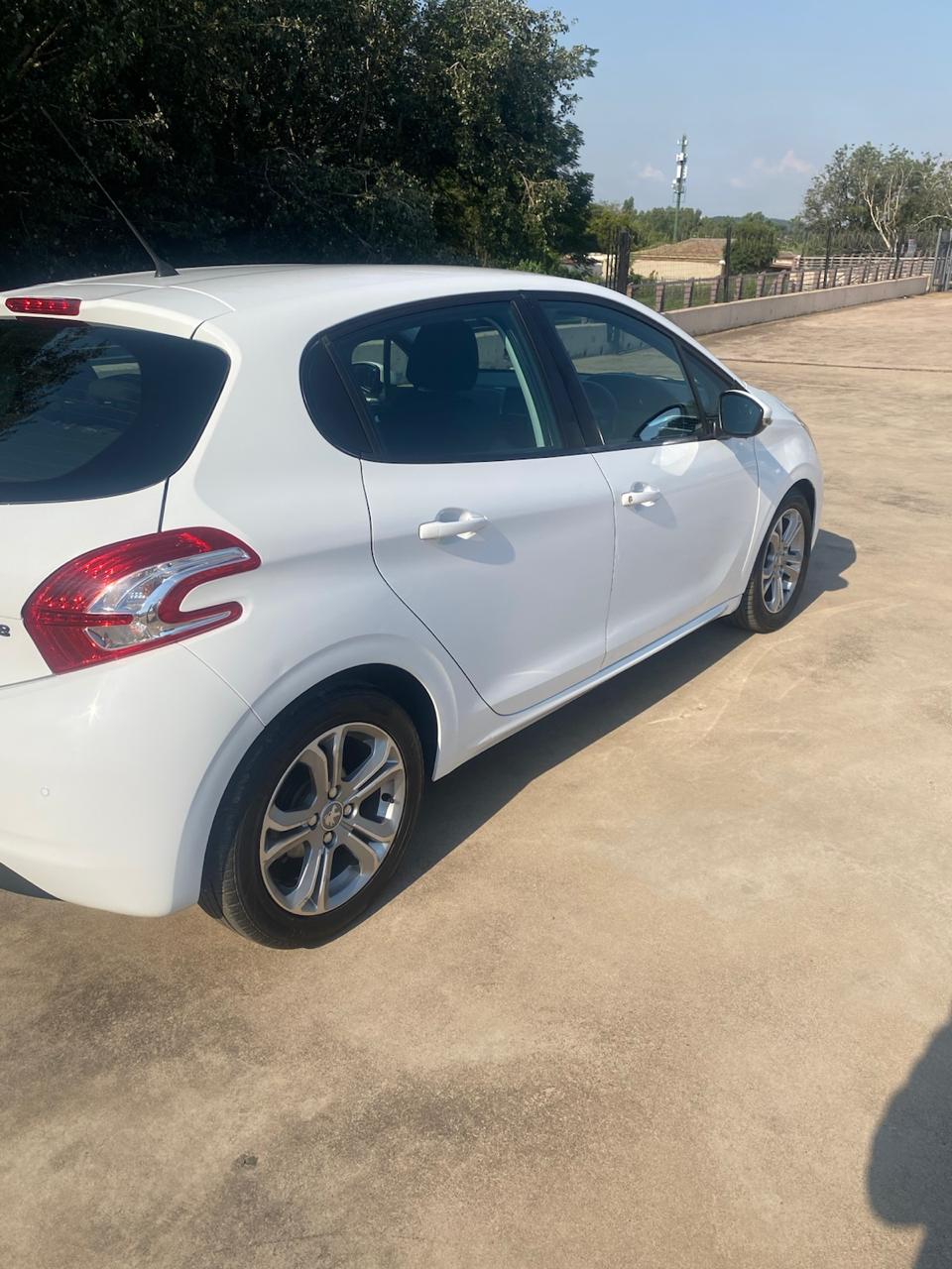 Used 2013 Peugeot 208 1.2 Allure - Private Seller