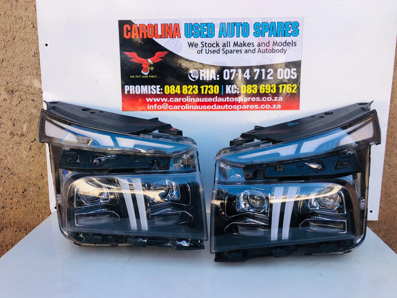 Hyundai Santa Fe left and right Side Full LED headlights - Private Seller Hyundai Santa Fe left and right Side Full LED headlights - Private Seller