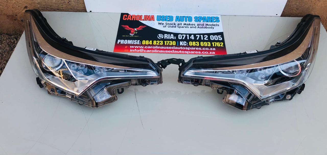 Toyota C-HR left and right side LED headlights - Private Seller Toyota C-HR left and right side LED headlights - Private Seller