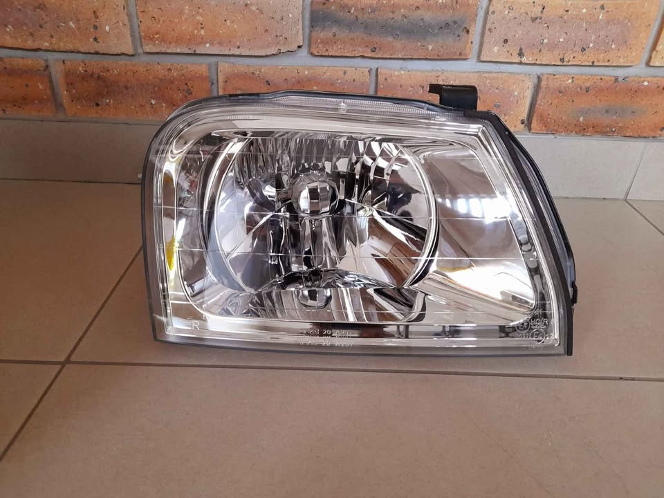 MITSUBISHI COLT 2006/08 BRAND NEW HEADLIGHTS FORSALE