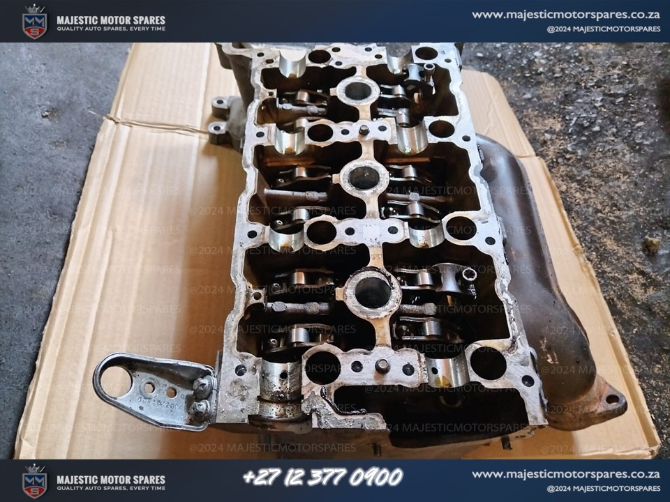Mercedes-Benz M272 Engine Cylinder Head – Second Hand for Sale - Private Seller