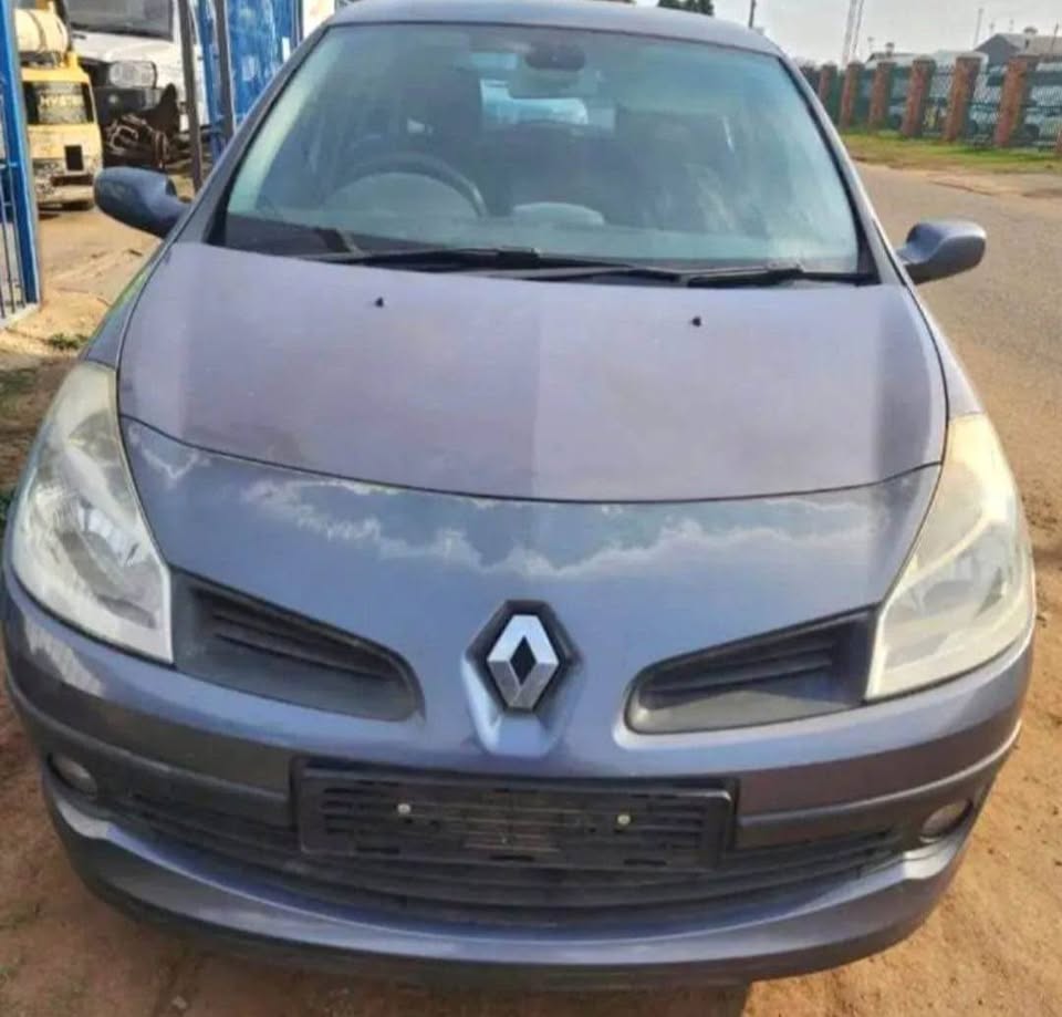 Renault Clio 3 1.4 Now Stripping For Spare Parts - Private Seller Renault Clio 3 1.4 Now Stripping For Spare Parts - Private Seller