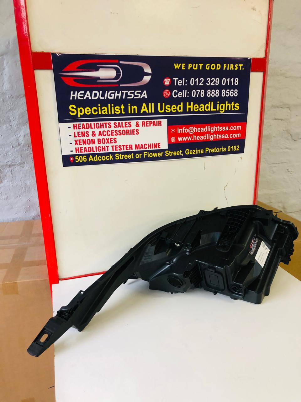 Range Rover Vogue left side headlight replacement housing - Private Seller Range Rover Vogue left side headlight replacement housing - Private Seller