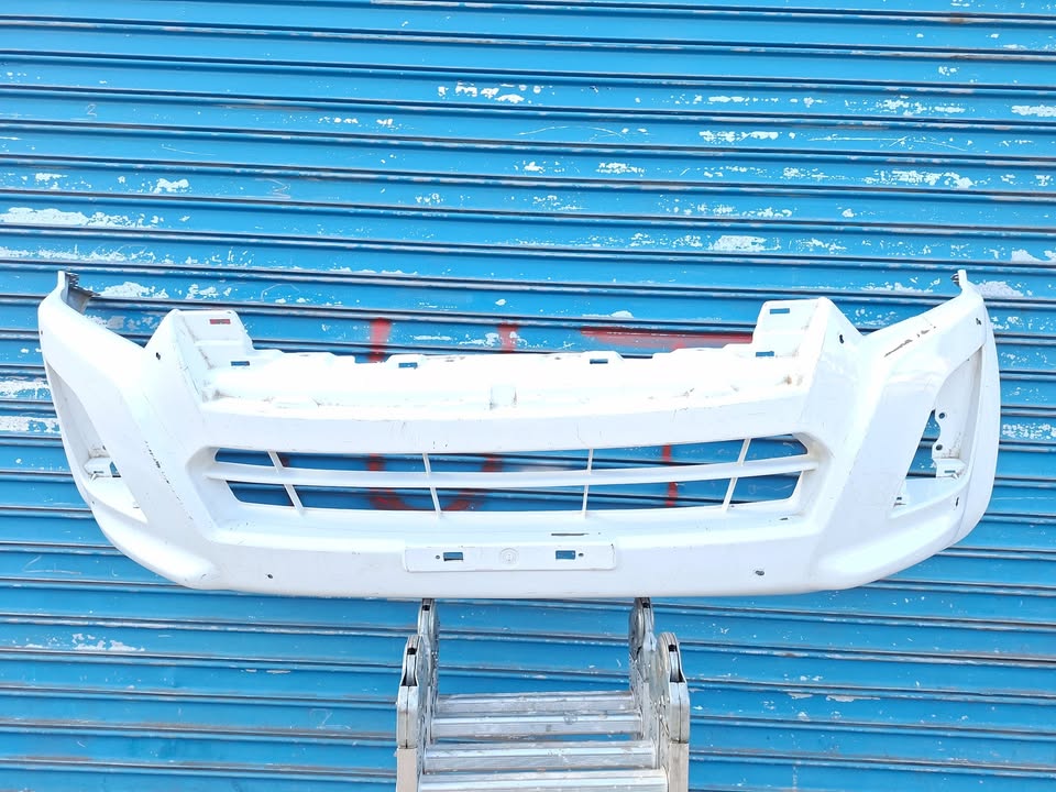 Isuzu D-Max Bakkie Front Bumper (2014 - 2017) - Private Seller