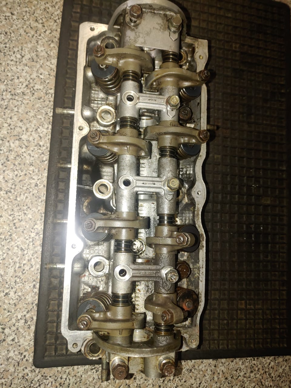 MAZDA 2LT FE 8 VALVE CYLINDER HEAD NO CAM FOR SALE