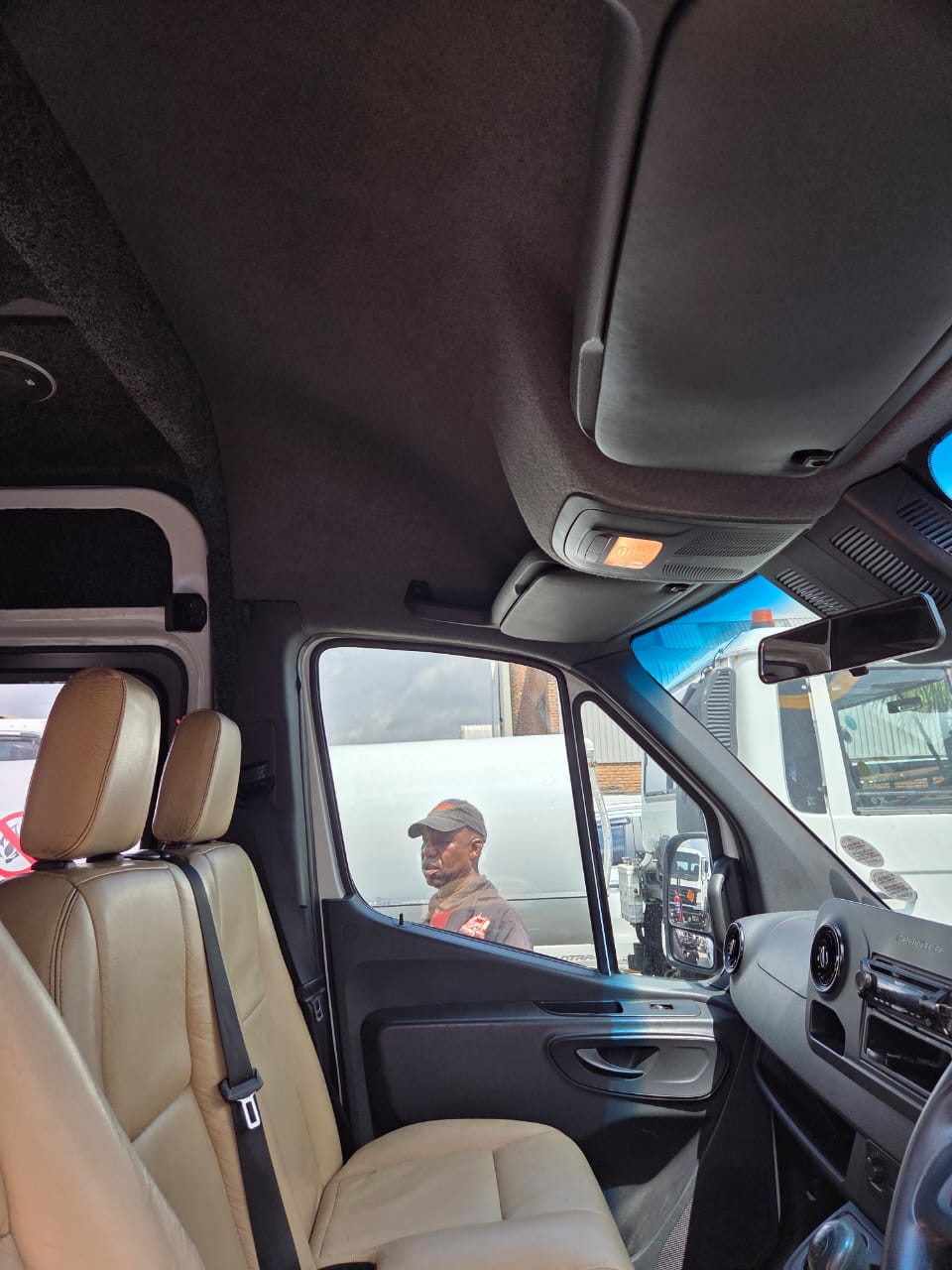 Mercedes Sprinter Bus