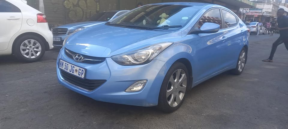 2013 HYUNDAI ELENTRA 1.8 GLS SEDAN PETROL, AUTOMATIC, BLUE COLOR