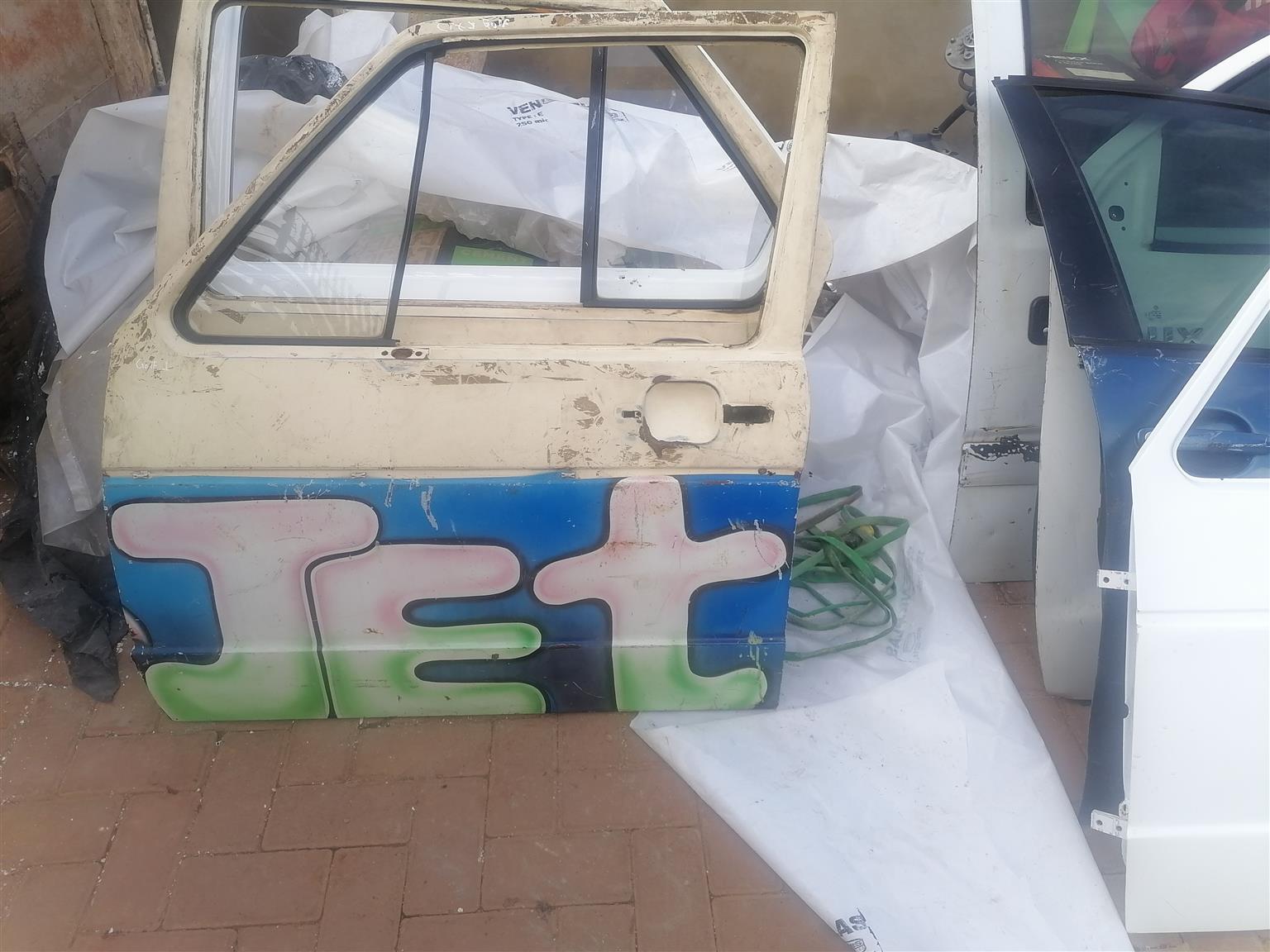 1 Golf  doors creme/multi - Private Seller