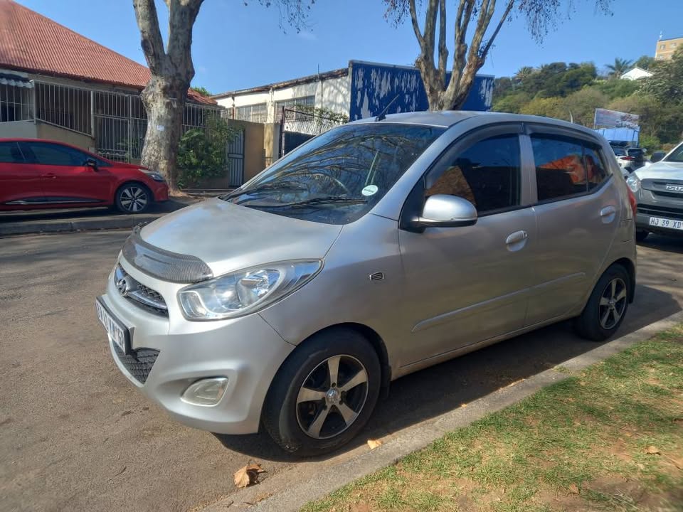2012 Hyundai i10 1.0 Petrol, Manual, Silver, 200000kms