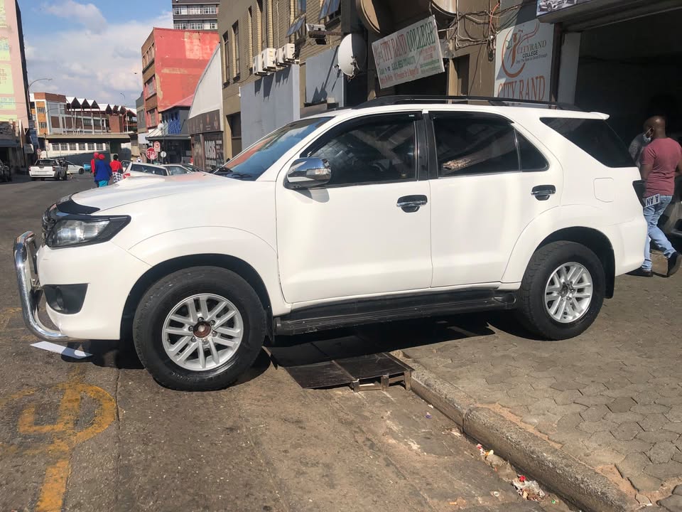 2015 Toyota fortuner 3.0 d4d automatic