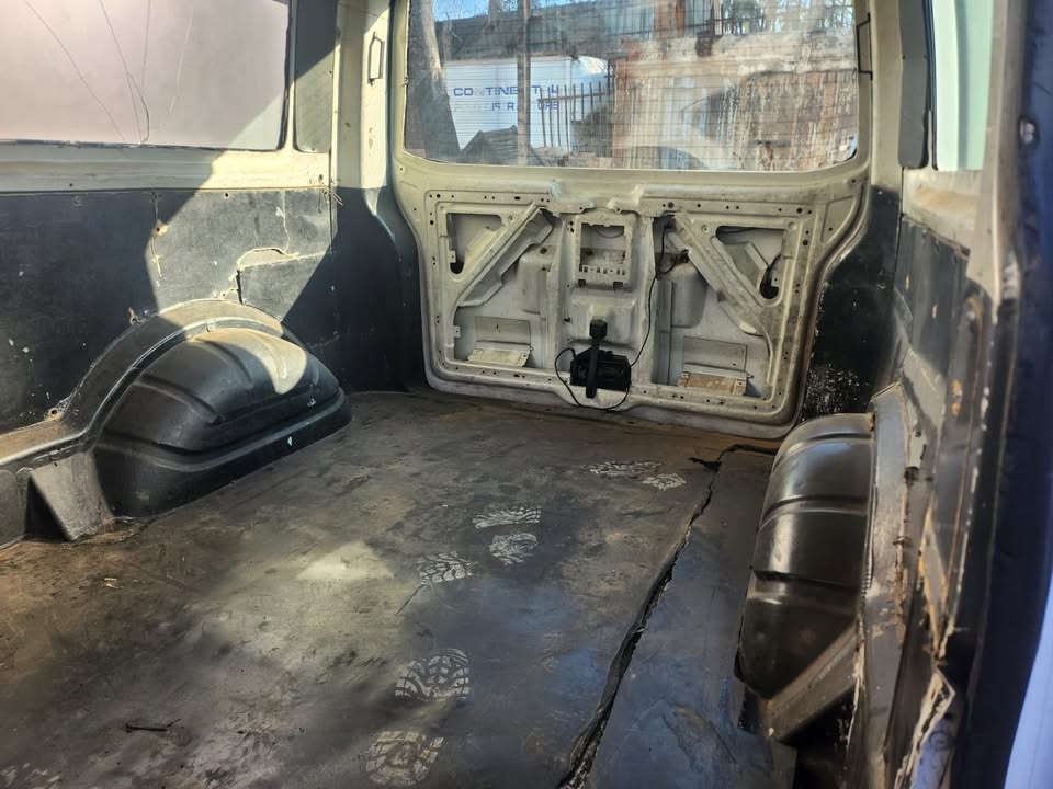 VW T5 Transporter 1.9 TDI - Now Stripping For Spares - Private Seller VW T5 Transporter 1.9 TDI - Now Stripping For Spares - Private Seller