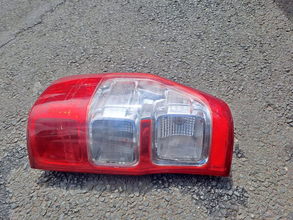 2012 - 2019 FORD RANGER XL/ XLT T6 T7 RIGHT Side Taillight light. - Private Seller 2012 - 2019 FORD RANGER XL/ XLT T6 T7 RIGHT Side Taillight light. - Private Seller