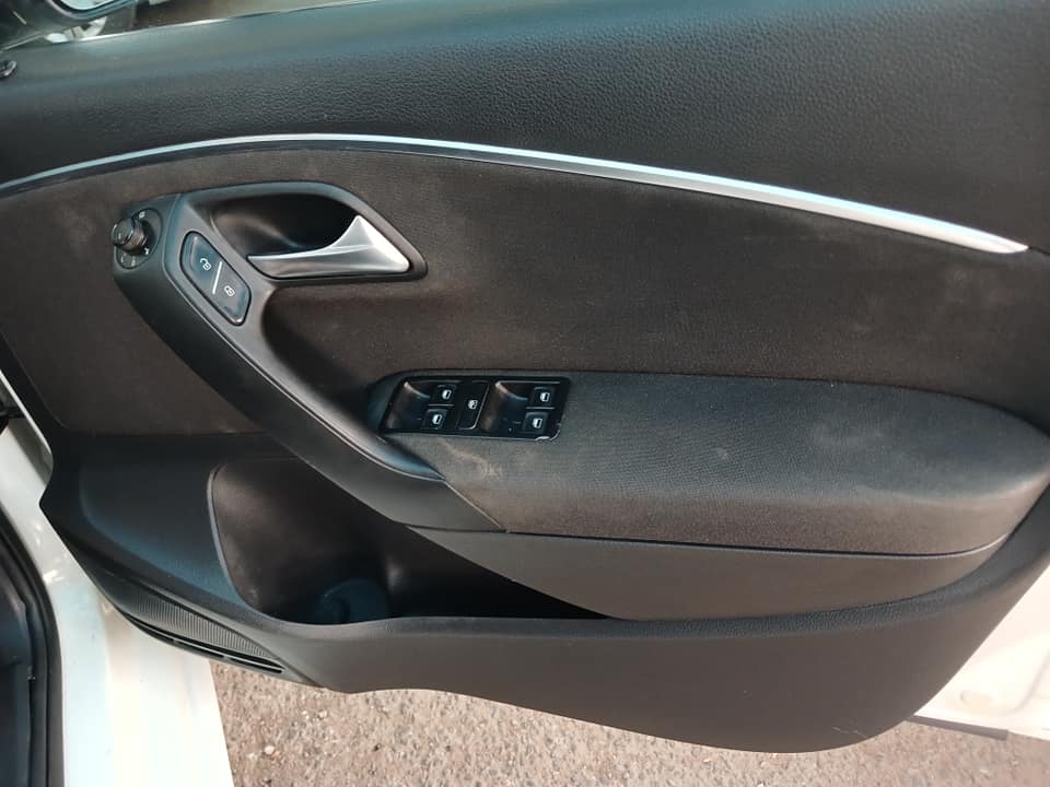 2015 VW POLO TSI 1.2 HATCHBACK Transmission: Automatic Mileage: 85000km Fueltype: Petrol White