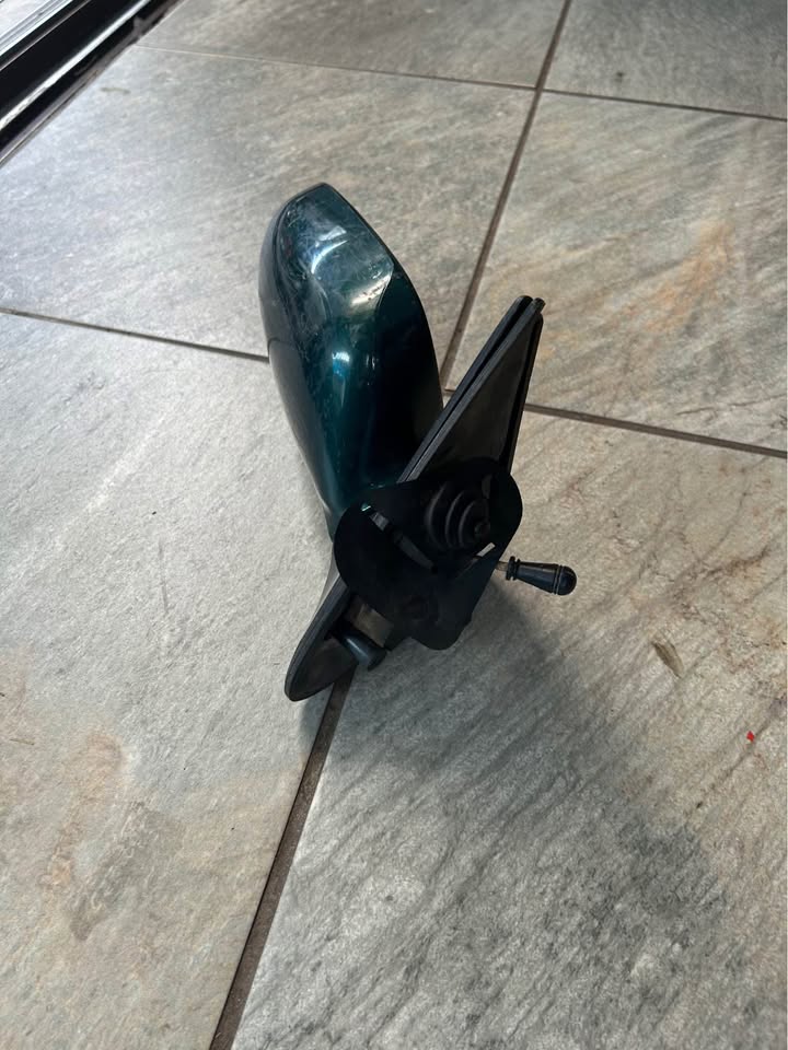 Daewoo Cielo Right Mirror For Sale @Circle 7 Used - Private Seller