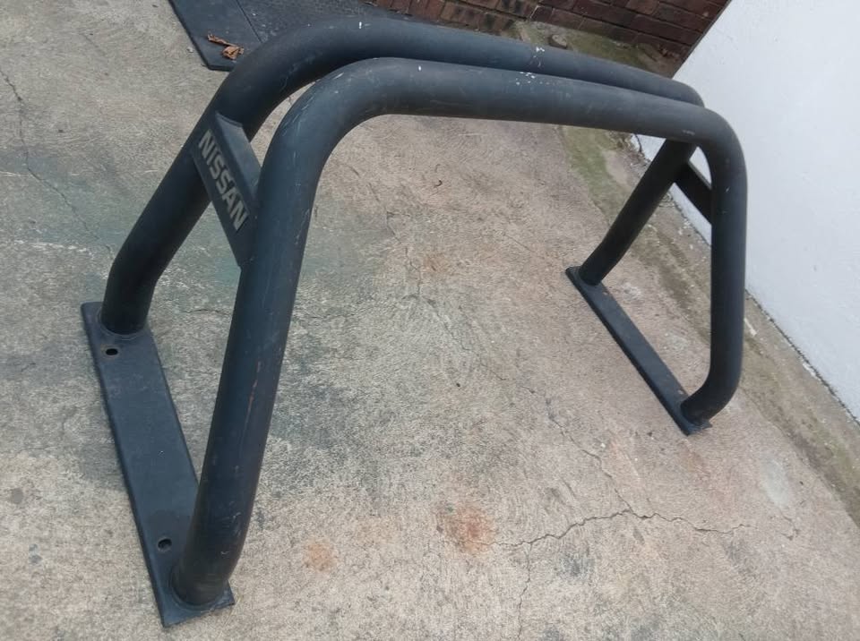 Nissan Np300 Double Cab Roll Bar For Sale - Private Seller