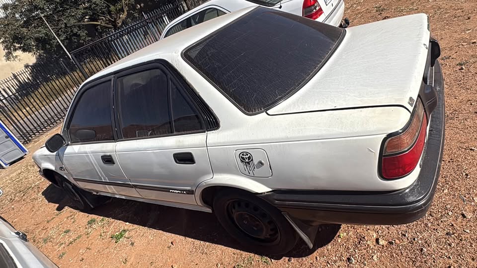 Toyota Corolla Kentucky 2e18 stripping for spares - Private Seller