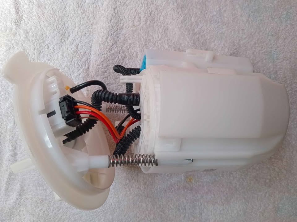 Mercedes Benz Fuel Pump W205 M274