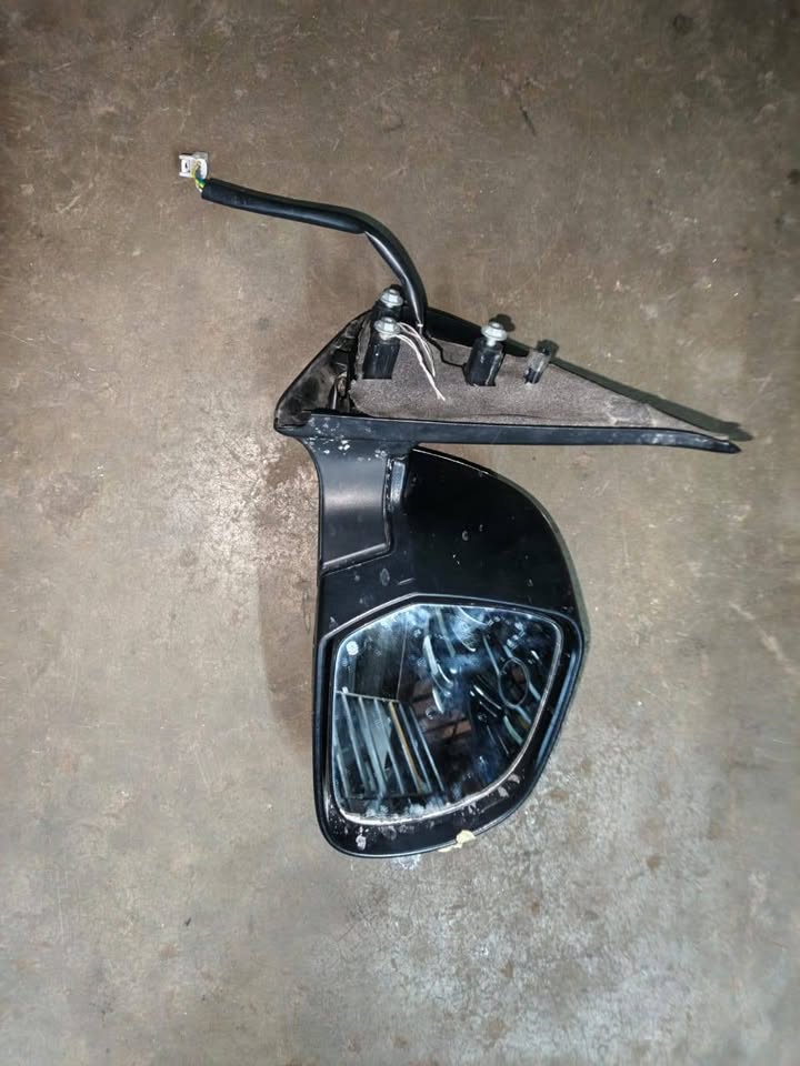 Datsun Go New Shape mirror Rightside - Private Seller Datsun Go New Shape mirror Rightside - Private Seller
