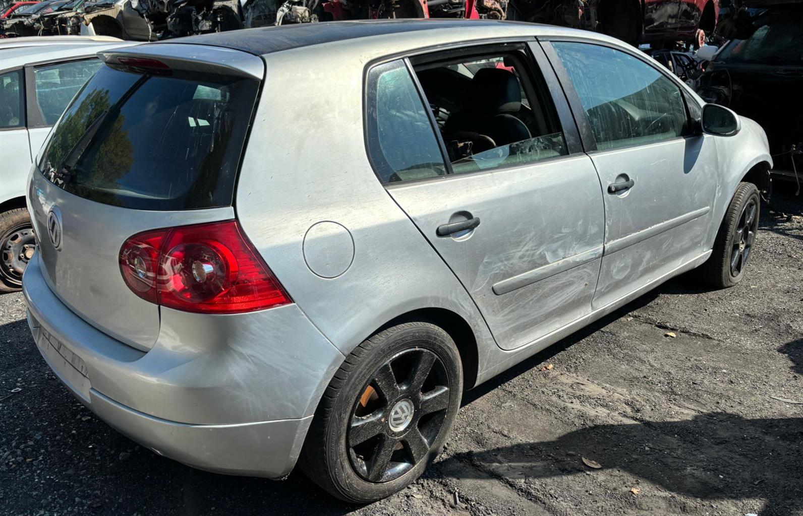 2008 1.6LT VW GOLF 5 #BGU FOR STRIPPING - Private Seller 2008 1.6LT VW GOLF 5 #BGU FOR STRIPPING - Private Seller
