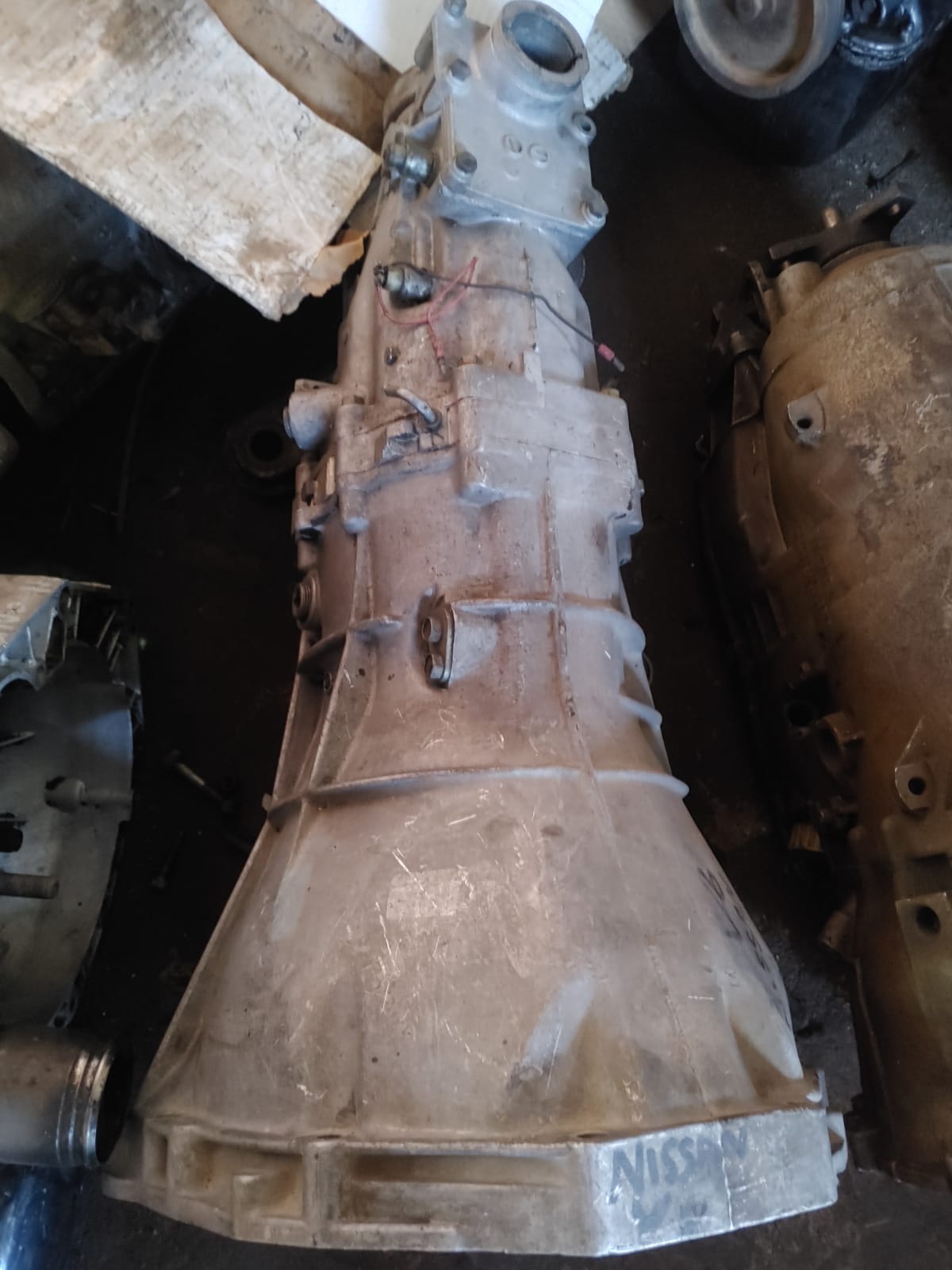 NISSAN V6 GEARBOX