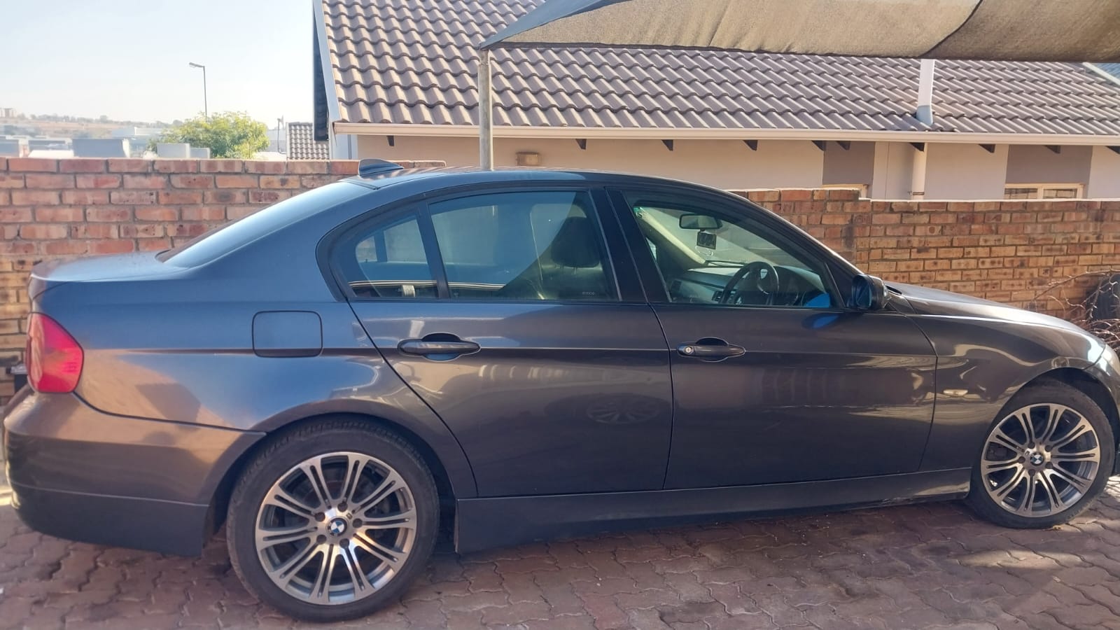 BMW E90 320D